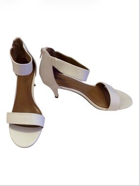 Style & Co Paycee White Two Piece Mid Heel Dress Sandals Back Zip Open Toe 8.5 M